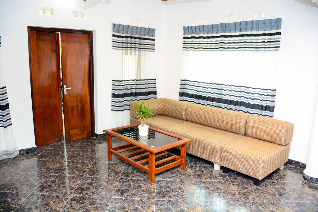Mama Beach Villa Негомбо Екстер'єр фото
